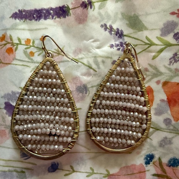 Marlyn Schiff beaded tear drop earrings - Picture 1 of 2